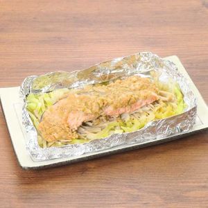 「鮭のねぎみそホイル焼き」のレシピ動画