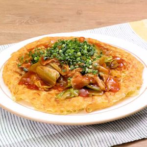 羽根つきピリ辛あんかけ焼きそば