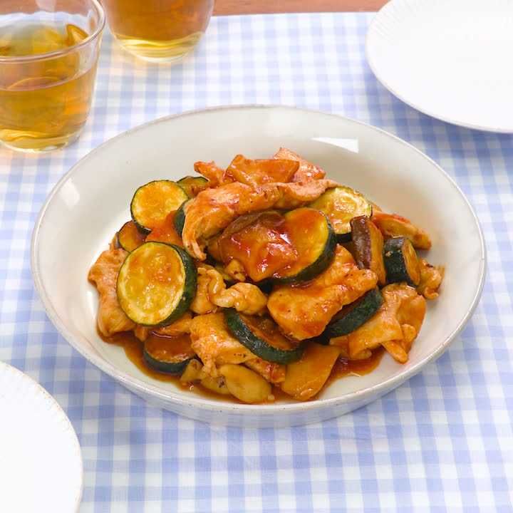 鶏むね肉とズッキーニのBBQチキン