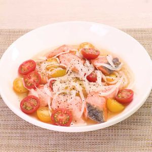 「鮭とカラフルトマトの焼きびたし」のレシピ動画