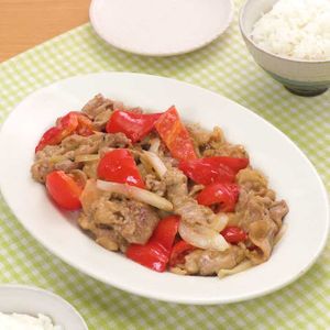 豚こまとパプリカのマヨポン酢炒め