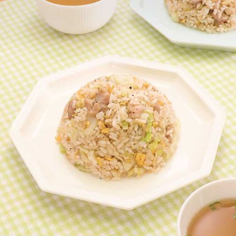 さっと作れる 鶏肉とキャベツのチャーハンのレシピ動画 作り方 Delish Kitchen