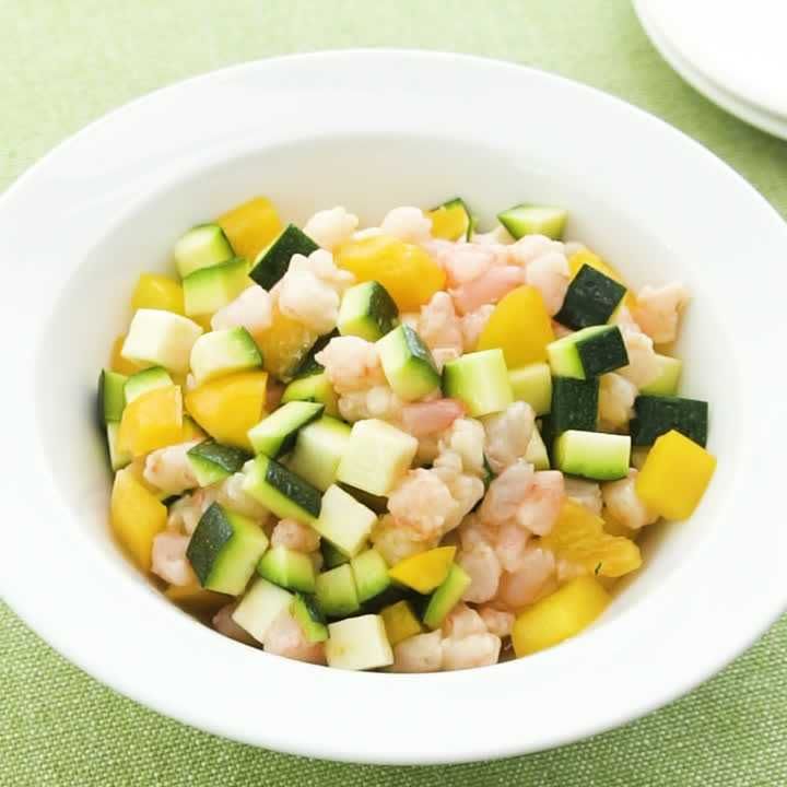 甘えびとズッキーニのガーリックサラダ