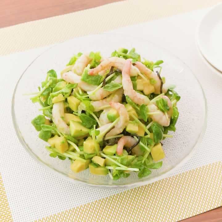甘えびとアボカドの塩昆布サラダ