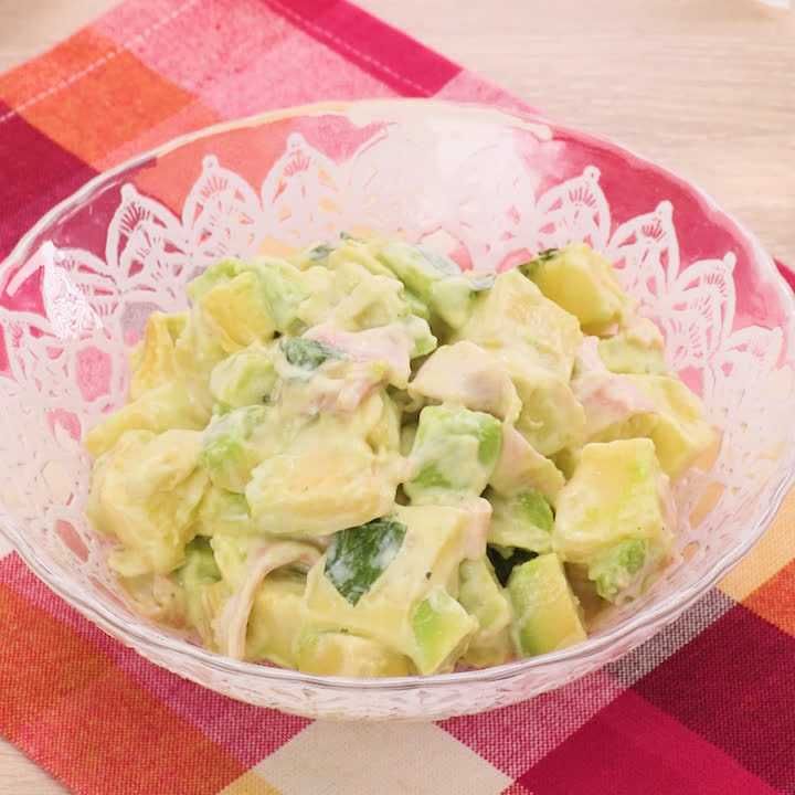 じゃが芋とアボカドのバジルマヨ和え