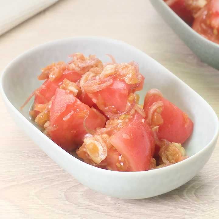 トマトとみょうがの梅肉あえ