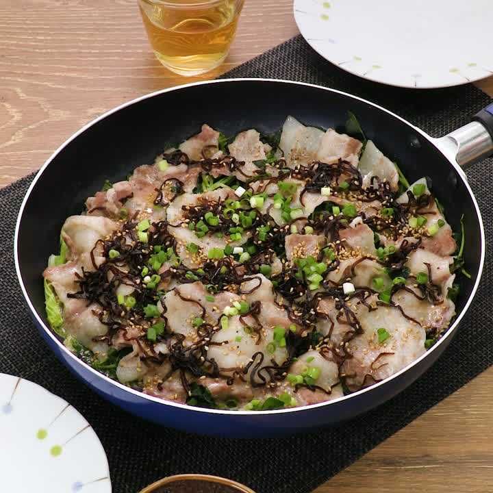 豆苗と豚肉の塩昆布蒸し