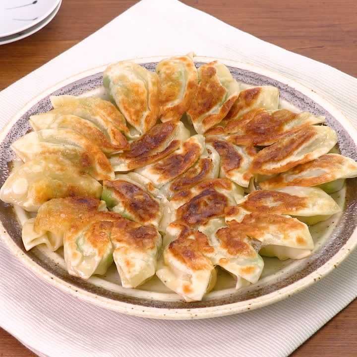 枝豆とたくあんのひとくち餃子