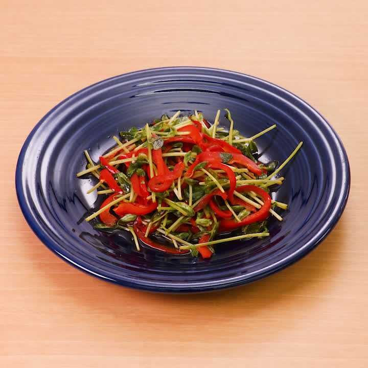 パプリカと豆苗の中華サラダ