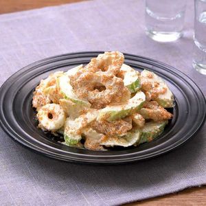 セロリとちくわのとびこマヨ和え