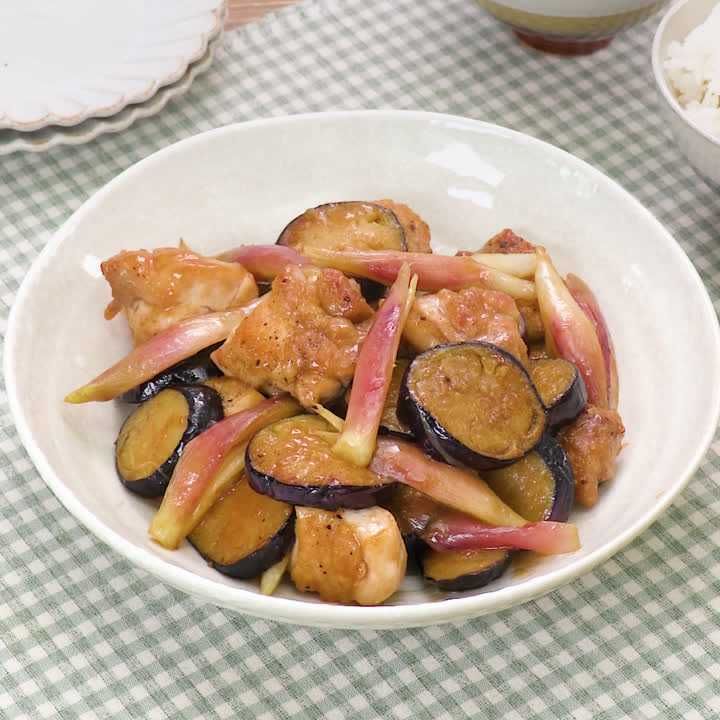 みょうがと鶏肉のポン酢炒め