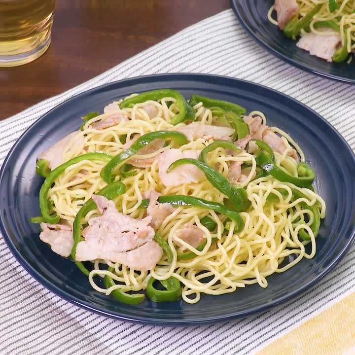 豚肉とピーマンの塩レモン焼きそば