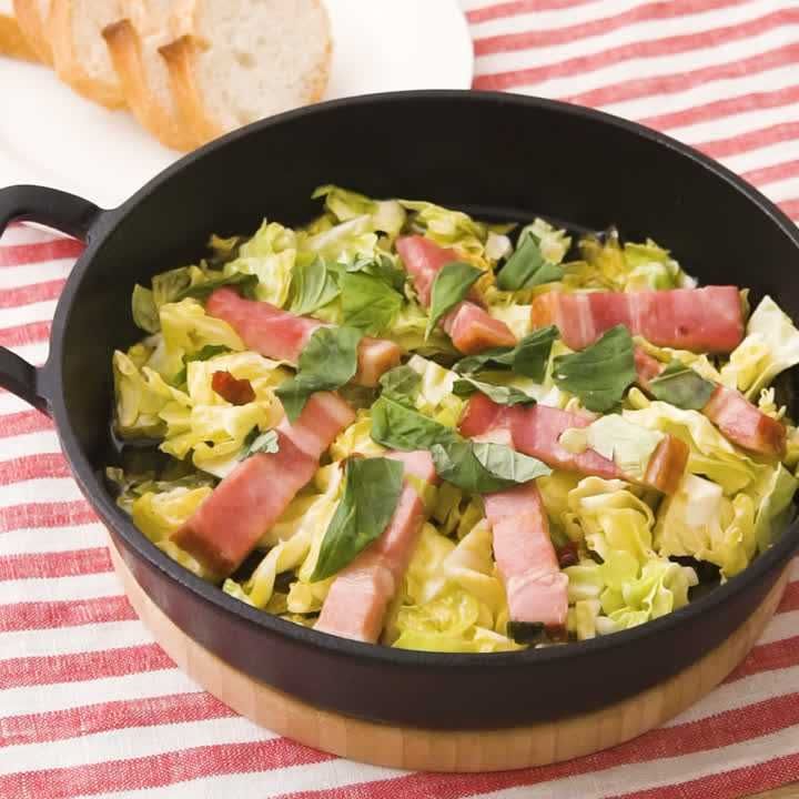 キャベツとベーコンのアヒージョ