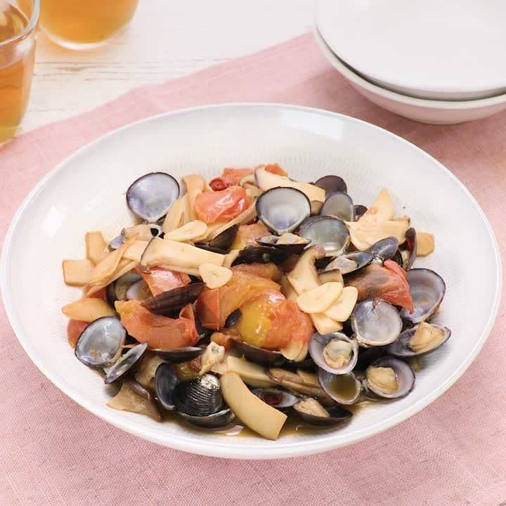 しじみとトマトのピリ辛炒め