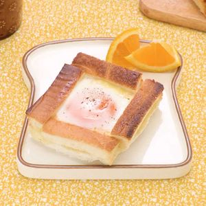 「目玉焼きピザトースト」のレシピ動画