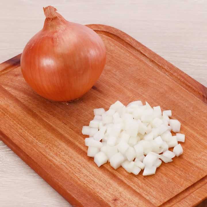 玉ねぎの角切り
