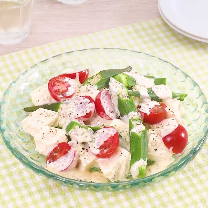 オクラと豆腐のマスタードマヨがけ