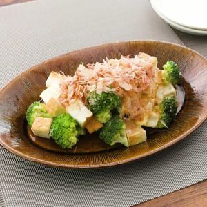 「ブロッコリーとはんぺんの柚子胡椒マヨあえ」のレシピ動画