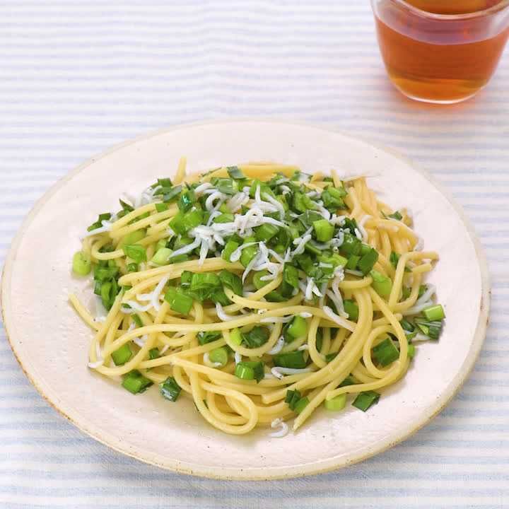 しらすとにらのごま油パスタ