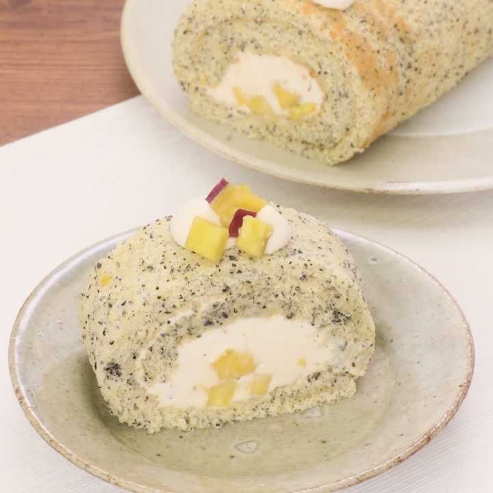 さつまいもの味噌ロールケーキ