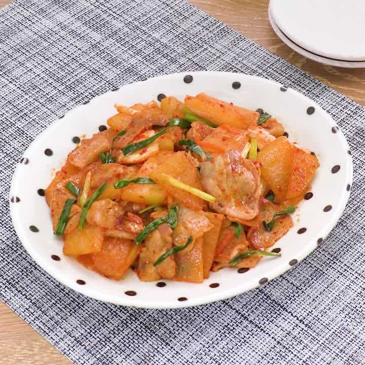 冬瓜と豚バラ肉のキムチ炒め