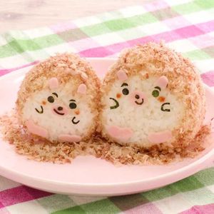「ハリネズミおかかおにぎり」のレシピ動画