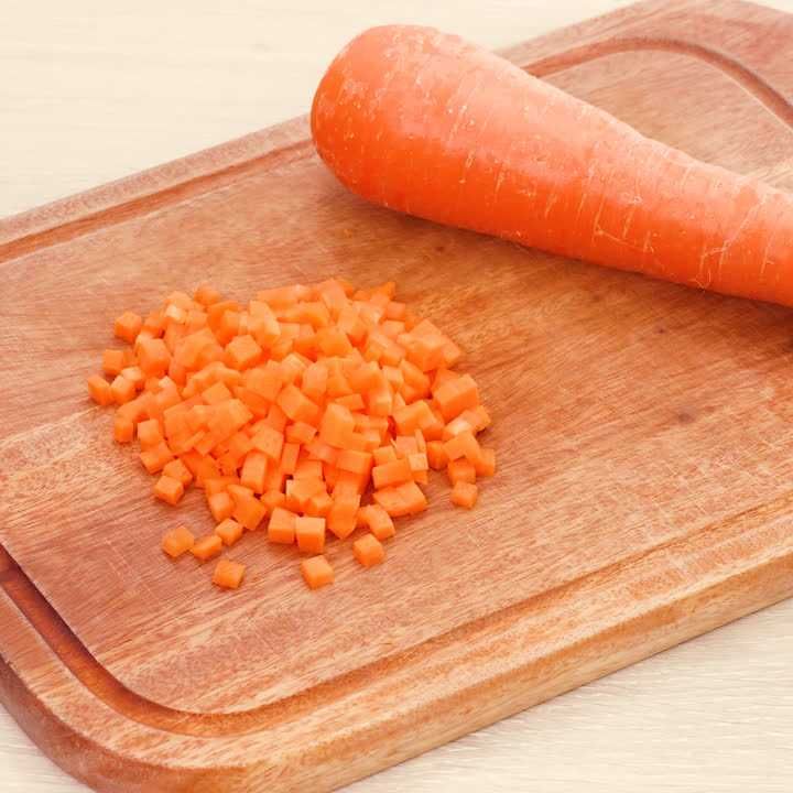 にんじんのあられ切り