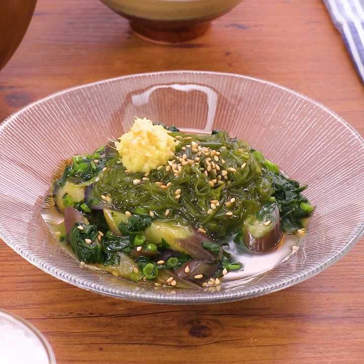 さっぱり小鉢 モロヘイヤと蒸しなすのめかぶ生姜醤油のレシピ動画 作り方 Delish Kitchen
