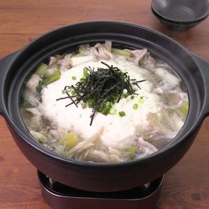 やまといもの真っ白ふわふわ鍋