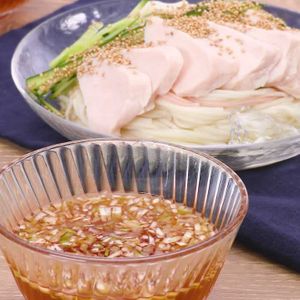 ひやむぎのピリ辛香味つけ汁