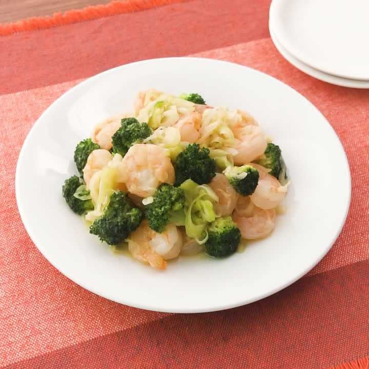 ブロッコリーとえびの味噌バター蒸し