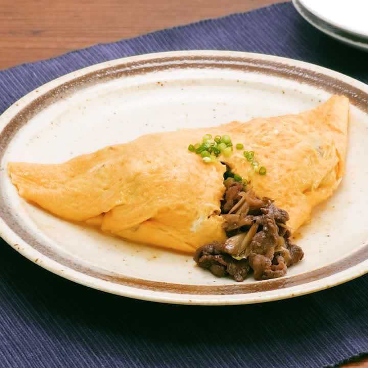 和風仕上げ♪ 牛すき煮オムレツのレシピ動画・作り方 DELISH KITCHEN