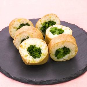 たくあんとねぎのロールいなりずし