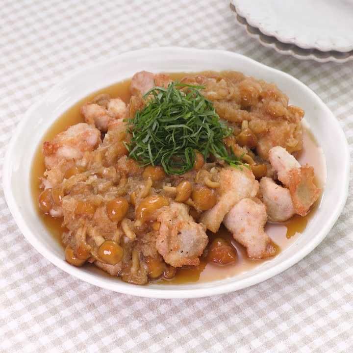 揚げ鶏のなめこみぞれあん