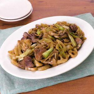 「砂肝と秋野菜の山椒炒め」のレシピ動画