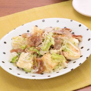 「豆腐と豚バラ肉のねぎ塩炒め」のレシピ動画
