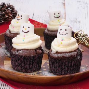 スノーマンカップケーキ