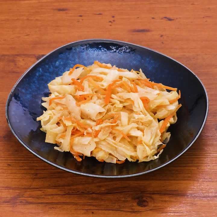 1週間使い切り献立♪ キャベツとにんじんのごま和えのレシピ動画