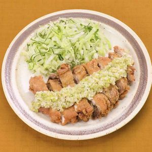 揚げ鶏のねぎ塩ソースがけ