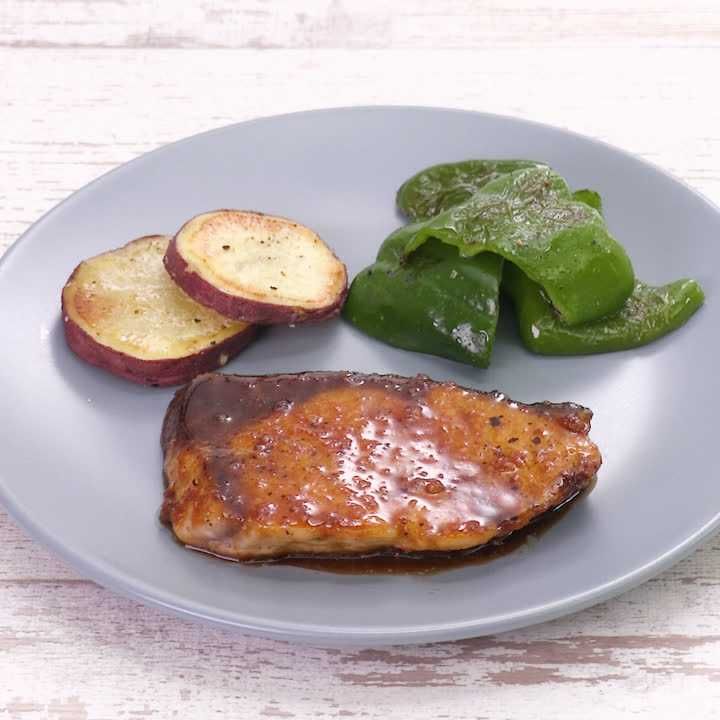 ブリのにんにくしょうが焼き