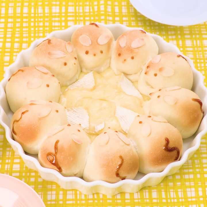 チーズに集まれ ねずみちぎりパンのレシピ動画 作り方 Delish Kitchen
