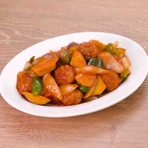 「豚肉とさつまいもの酢豚風」のレシピ動画