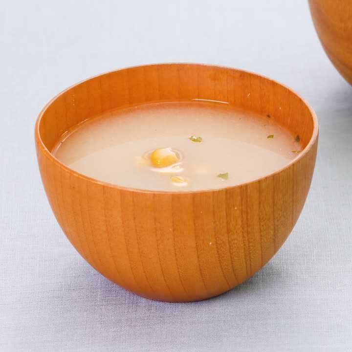 コーンと青のりの味噌汁