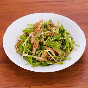「まいたけと水菜の梅サラダ」のレシピ動画