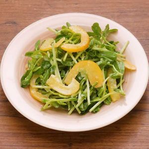 「豆苗のごまマヨサラダ」のレシピ動画