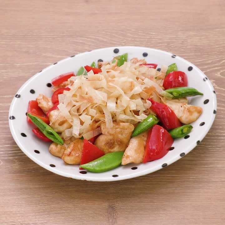 ささみとスナップエンドウのしょうが炒め