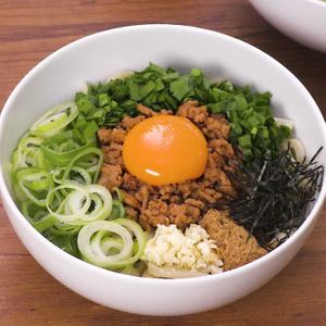 「台湾まぜそば」のレシピ動画