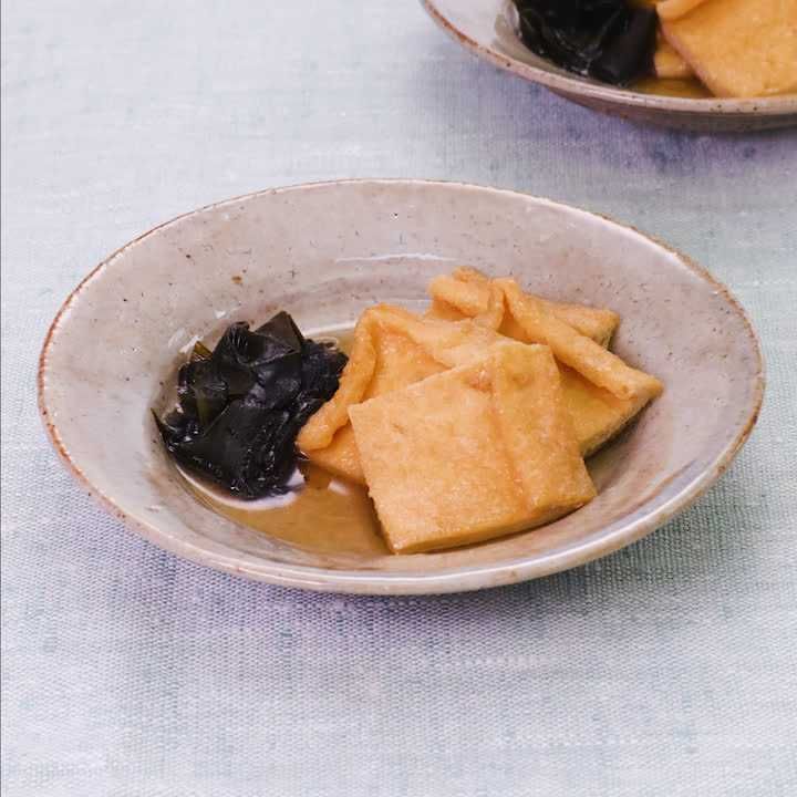 油揚げとわかめのめんつゆ煮