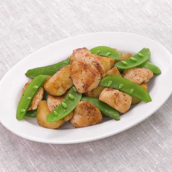 ささみとスナップエンドウのバター醤油炒め