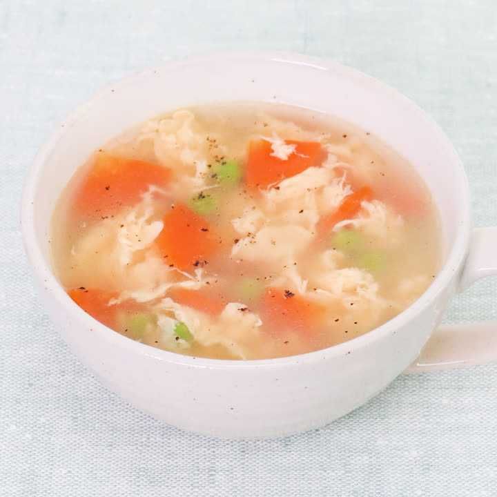 グリーンピースと卵のスープ